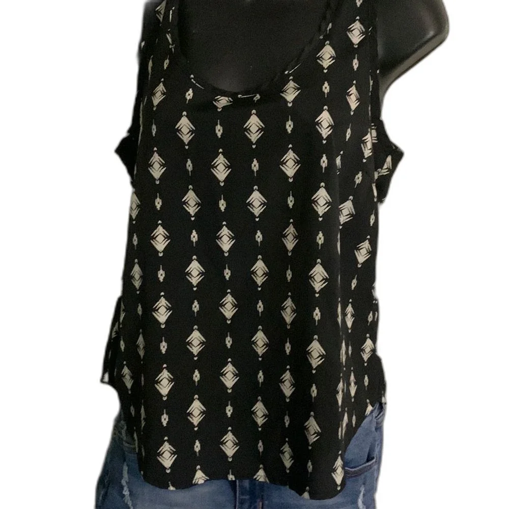 Stylish Tank!!! - Picture 1 of 4